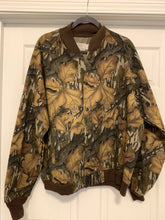 Load image into Gallery viewer, Mossy Oak Fall Foliage Bomber (XL)🇺🇸