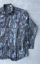 Load image into Gallery viewer, Cabela’s Trebark Button Down Shirt (XL)