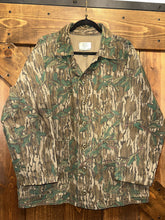 Load image into Gallery viewer, Mossy Oak Greenleaf 2-Pocket Jacket (L) 🇺🇸