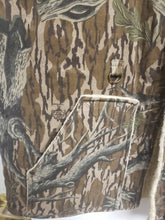 Load image into Gallery viewer, Vintage Mossy Oak Original Treestand Sherpa Vest (XL)