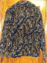 Load image into Gallery viewer, Clarkfield Mossy Oak Treestand 2 Pocket Fleece Jacket (L) 🇺🇸