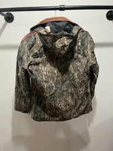 Load image into Gallery viewer, Vintage Blanket Lined Carhartt Jacket Mossy Oak Treestand Pattern (M)🇺🇸