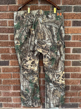 Load image into Gallery viewer, Under Armour Brand Lightweight Realtree Xtra Cargo Pants Adult Size 40x32