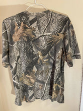 Load image into Gallery viewer, Realtree Hardwood T-Shirt (L)