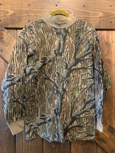 Load image into Gallery viewer, Mossy Oak Mock Neck LS Tshirt