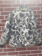 Load image into Gallery viewer, Vintage Walls Blizzard-Pruf Duck Camo Bomber Jacket Medium