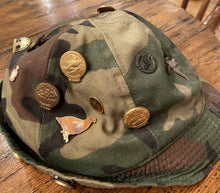 Load image into Gallery viewer, Camouflage Hat with Pins