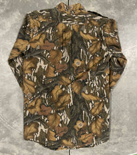 Load image into Gallery viewer, 90’s Mossy Oak Fall Foliage Button Down Shirt (S)🇺🇸