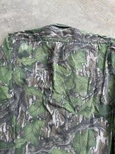 Load image into Gallery viewer, Vintage Mossy Oak Full Foliage Camo Button Up (XL🇺🇸)