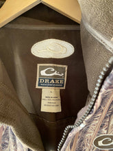 Load image into Gallery viewer, Drake MST Fleece Lined Refuge HS Vest Shadow Grass Blades Size Large