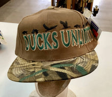 Load image into Gallery viewer, Ducks Unlimited Advantage Wetlands Hat