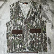 Load image into Gallery viewer, Real Tree Red Head Blue Bill Vest Medium