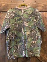 Load image into Gallery viewer, Mossy Oak Full Foliage Pocket T