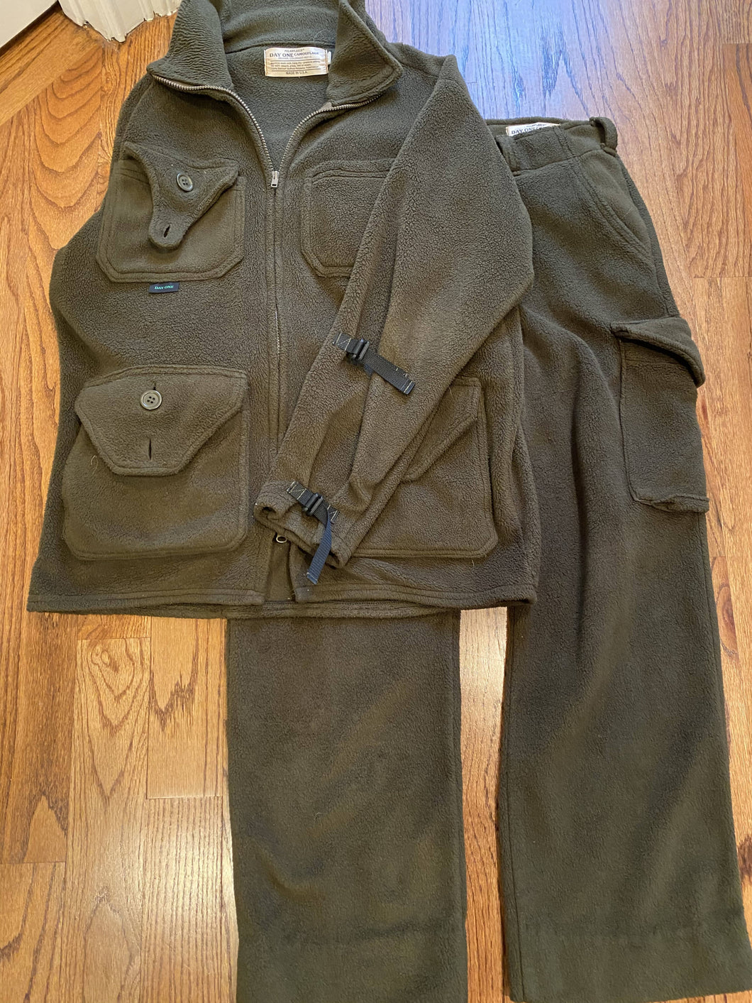 Day One Camouflage Polar Fleece Shirt and Pants (L)