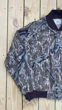 Load image into Gallery viewer, Original Mossy Oak Treestand Bomber Jacket (XXL)