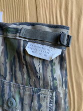 Load image into Gallery viewer, Realtree Cargo Pants (XL)🇺🇸
