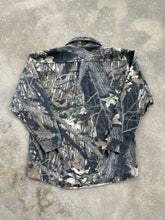 Load image into Gallery viewer, Vintage Mossy Oak Breakup Button Up (XL)
