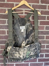 Load image into Gallery viewer, McAlister Mossy Oak Shadowbranch Upland Strap Vest/Gamebag (L/XL)