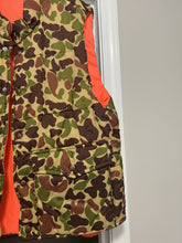 Load image into Gallery viewer, Duck Camo orange vest (M)