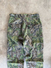 Load image into Gallery viewer, Vintage Mossy Oak Full Foliage Camo Pants