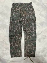 Load image into Gallery viewer, Vintage Mossy Oak Green Leaf Pants (M)🇺🇸