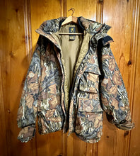 Load image into Gallery viewer, Browning Mossy Oak Fall Foliage Jacket (XXL)