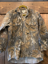 Load image into Gallery viewer, Mossy Oak Fall Foliage LS Button Up (M)🇺🇸