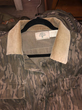 Load image into Gallery viewer, Vintage Mossy Oak Bottomland Cord Collar Coat (L)🇺🇸