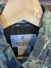 Load image into Gallery viewer, Browning Ladies Button Down Camo Shirt Women&#39;s Size Medium