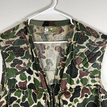 Load image into Gallery viewer, Vintage 70s/80s Camo game vest (M/L)