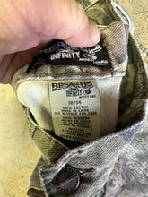Load image into Gallery viewer, Mossy Oak Pants (36x34)