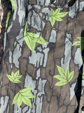 Load image into Gallery viewer, Trebark Green Leaf Camo Jacket (M)🇺🇸