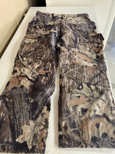 Load image into Gallery viewer, Cabelas Super Slam Original Mossy Oak Break Up Pants