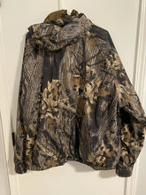 Load image into Gallery viewer, Columbia Camo Jacket (XL/XXL)