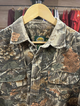 Load image into Gallery viewer, Vintage Cabela’s Scentlock Chamois Button Up (L)