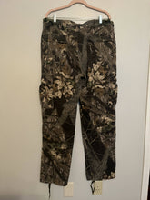 Load image into Gallery viewer, Vintage Mossy Oak Breakup Pants 33-36x32