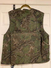 Load image into Gallery viewer, Mossy Oak Full Foliage Vest (XL)🇺🇸