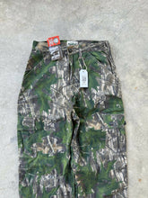 Load image into Gallery viewer, Vintage Mossy Oak Shadow Leaf NWT Pants (S)