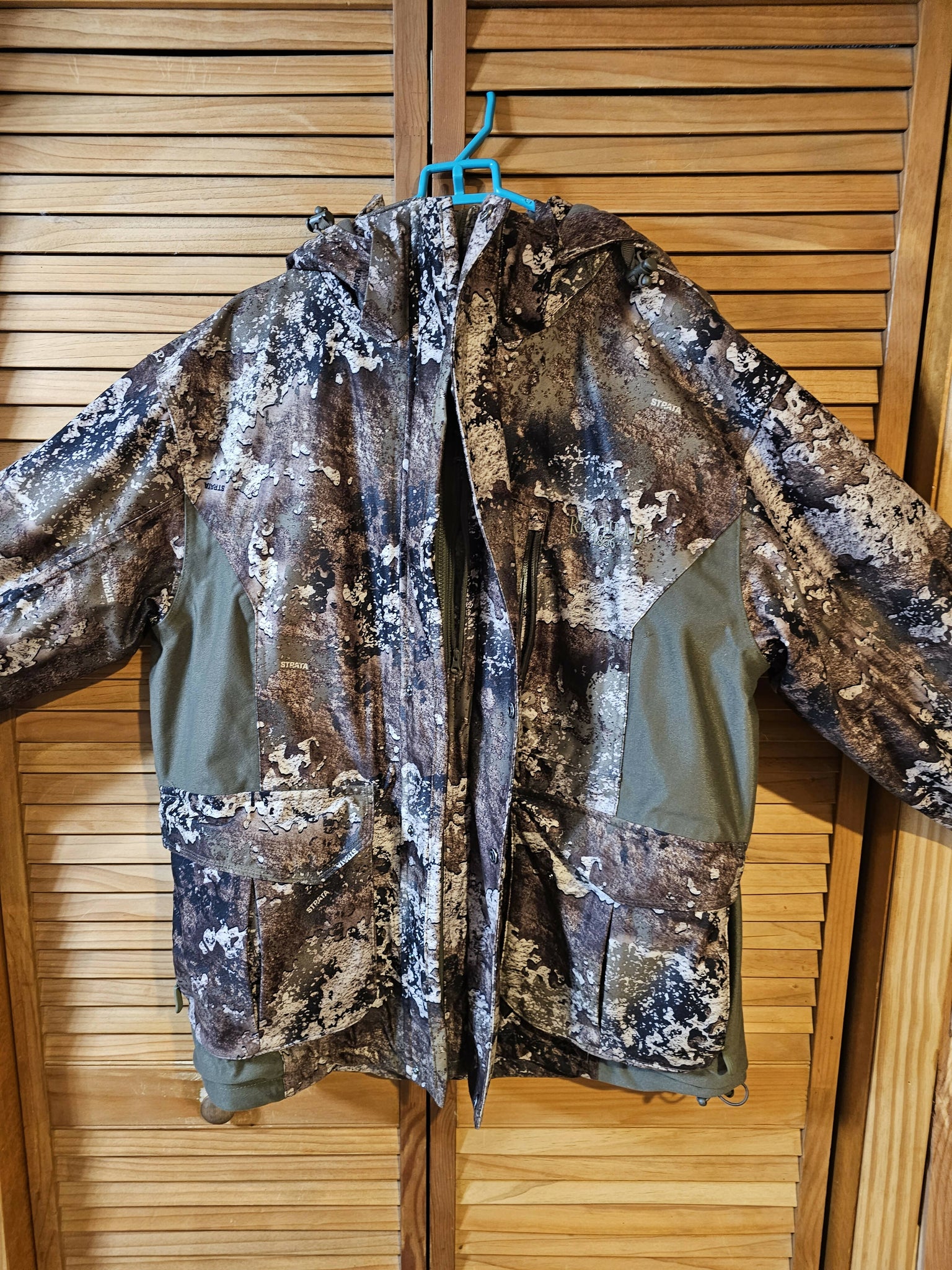 Redhead strata store camo jacket