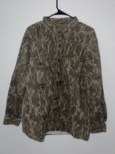 Load image into Gallery viewer, Mossy Oak Chammy Shirt XL